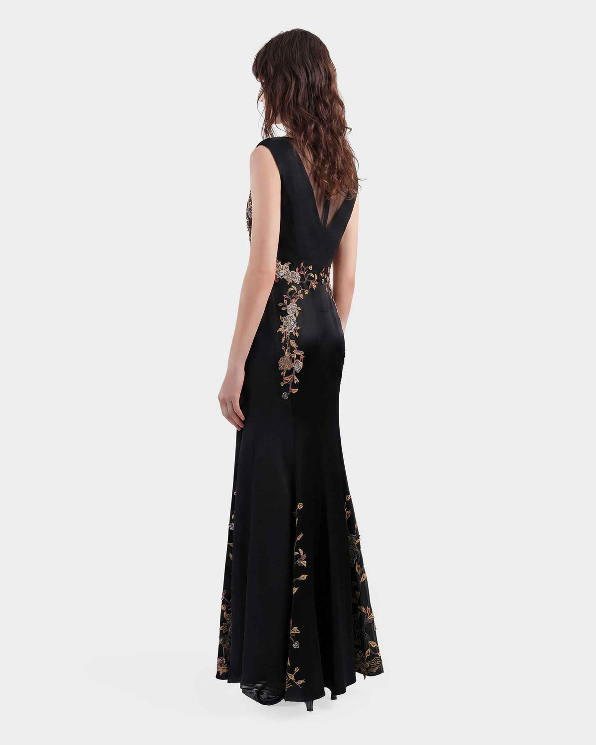 Customize:Embroidered High-Waist Gown