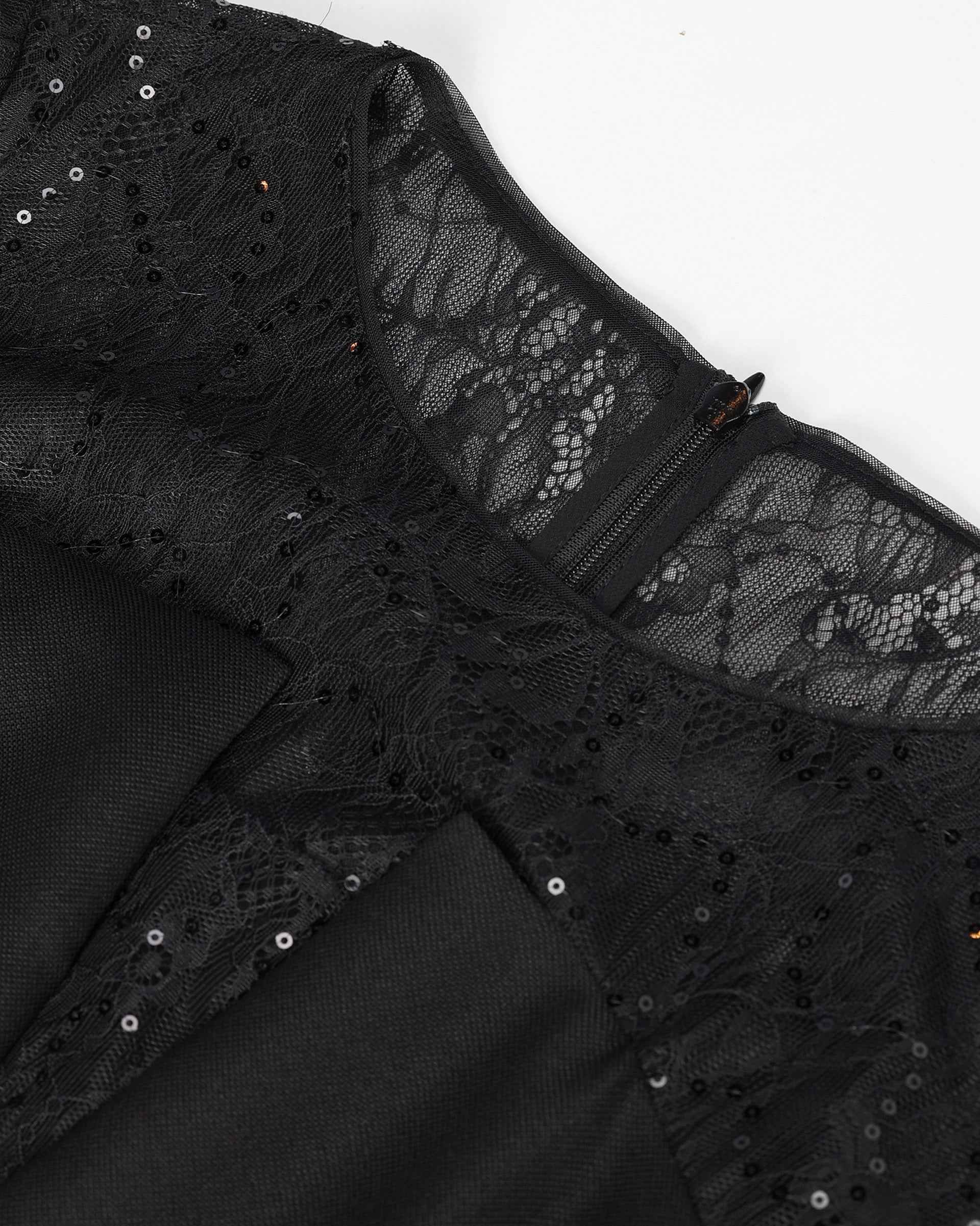 Elegant Waist-Cinching Lace Dress
