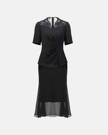 Chinese-inspired short-sleeve blouse with a tailored waist