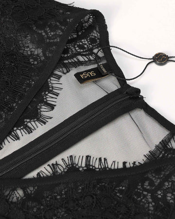 Chinese-inspired short-sleeve blouse with a tailored waist