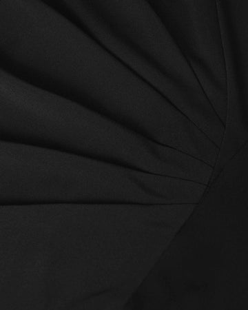 Chinese-inspired short-sleeve blouse with a tailored waist